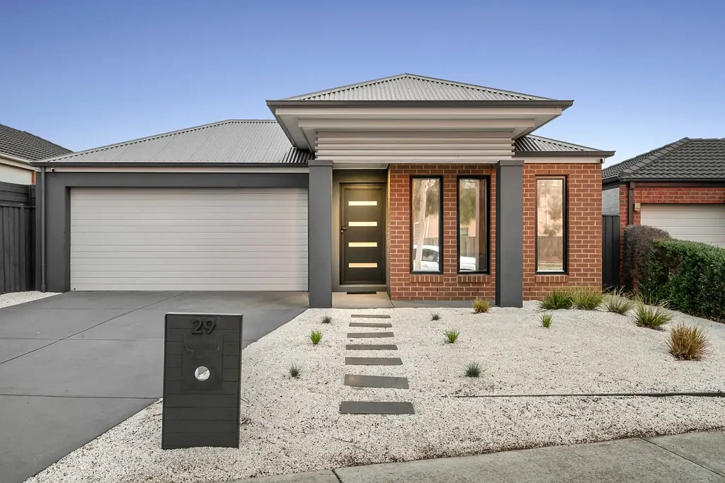 29 Sovereign Drive, Mount Duneed, VIC 3217
