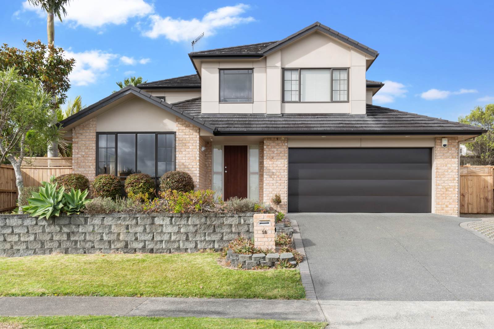 18 Valderama Drive, Flat Bush, Auckland - Manukau, 5 Bedrooms, 0 Bathrooms, House