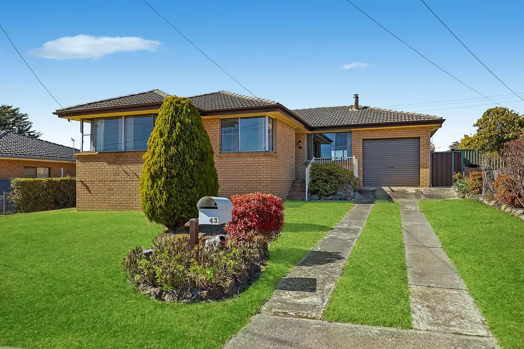 Wallerawang 3 Bedroom Well-Presented Home in a Convenient Wallerawang Setting