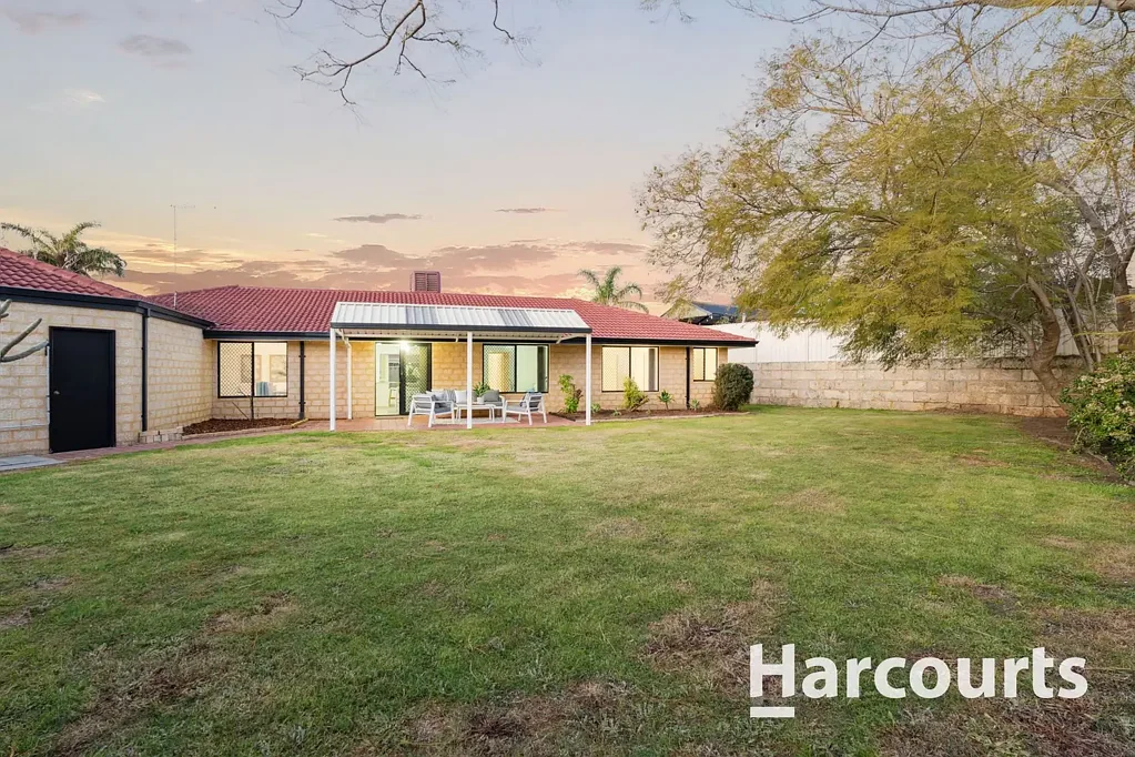11 Macalpine Retreat, Kinross, WA 6028