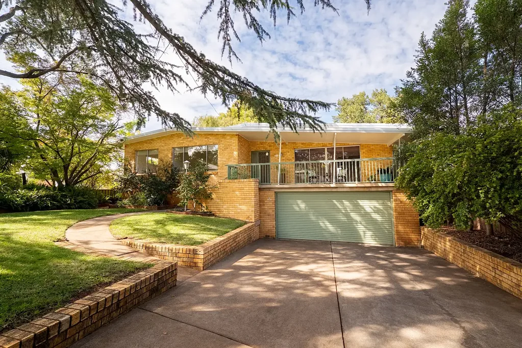 34 Wood Road, Griffith, NSW 2680