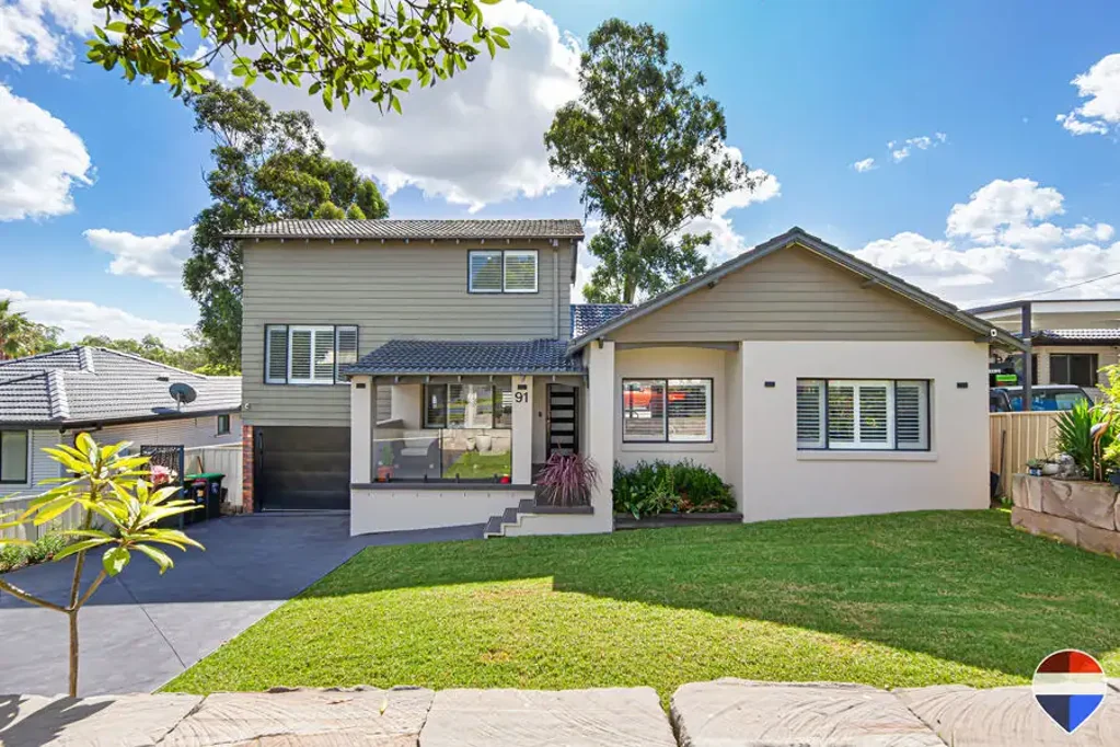 Cambridge Park 5chambre ** Spacious Split-Level Family Home | Dual Living Potential for Families & Investors