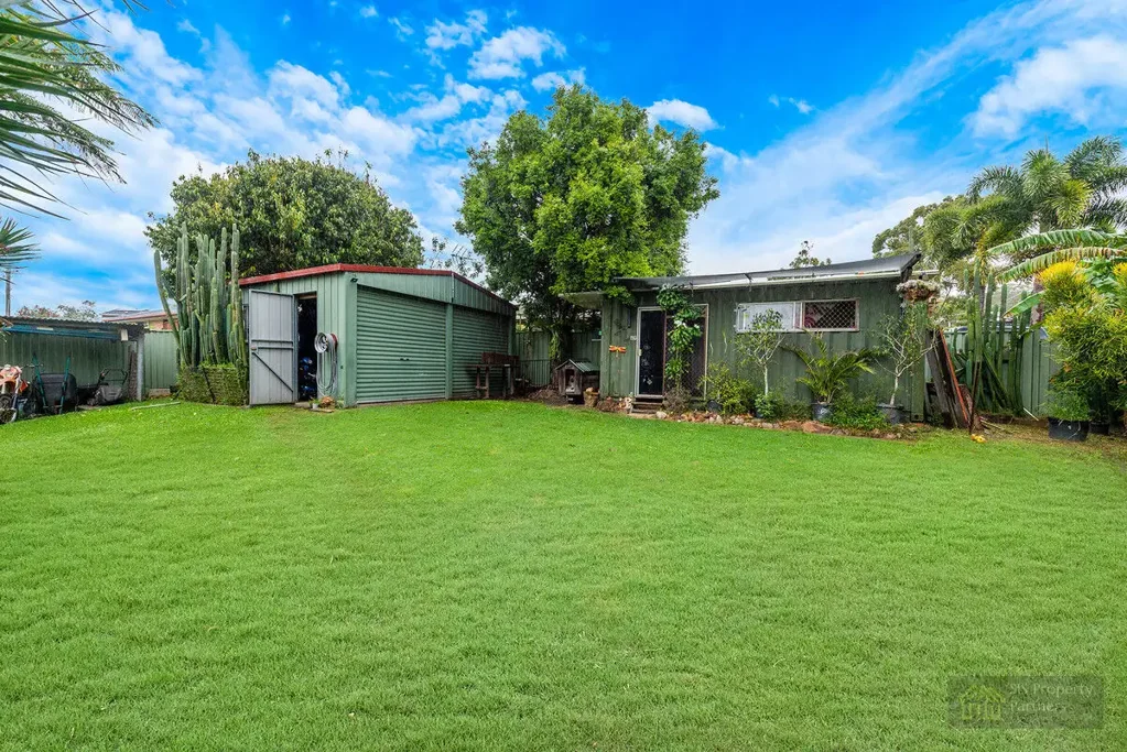 Alexandra Hills 3chambre 3 Beds | 1 Bath | 774sqm Corner Block | Dual Street Access