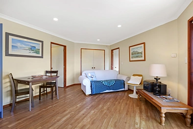 43 Bay View Road apartment (initial 3 month tenancy)
