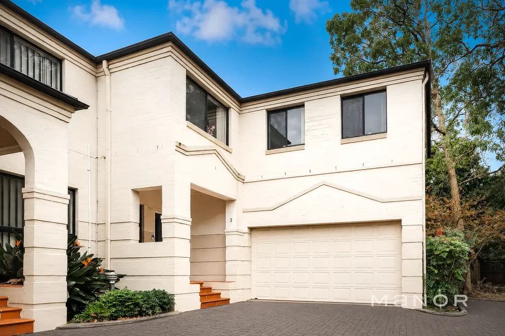 Baulkham Hills 3 Bedroom Oversized Sanctuary, Private And Prime Townhouse Living