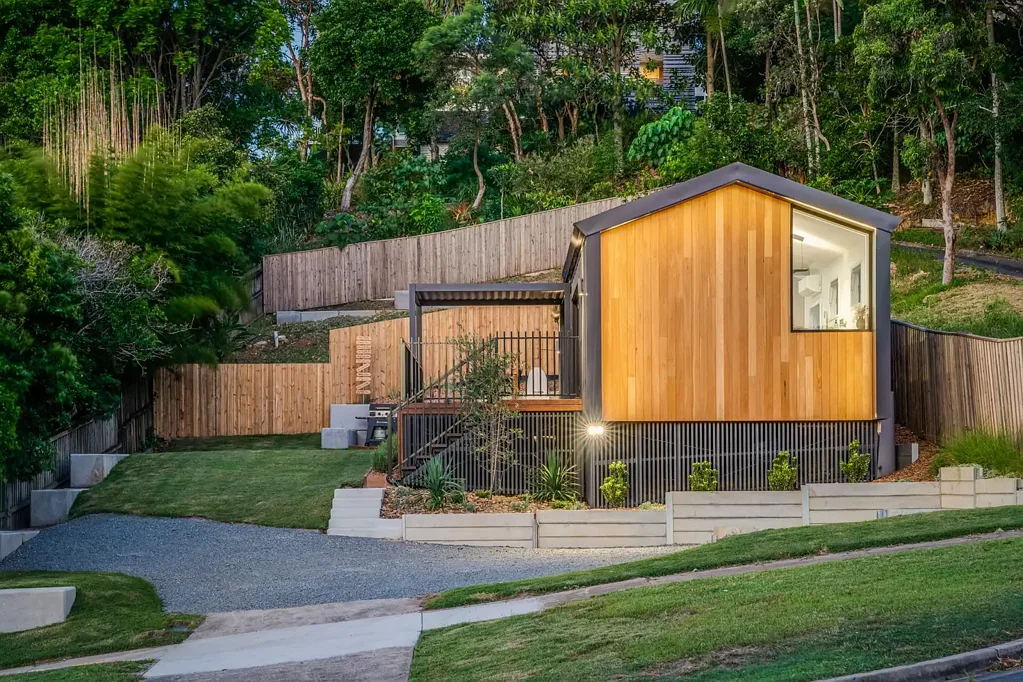 Unfurnished Charming 2-Bedroom Home in Tugun
