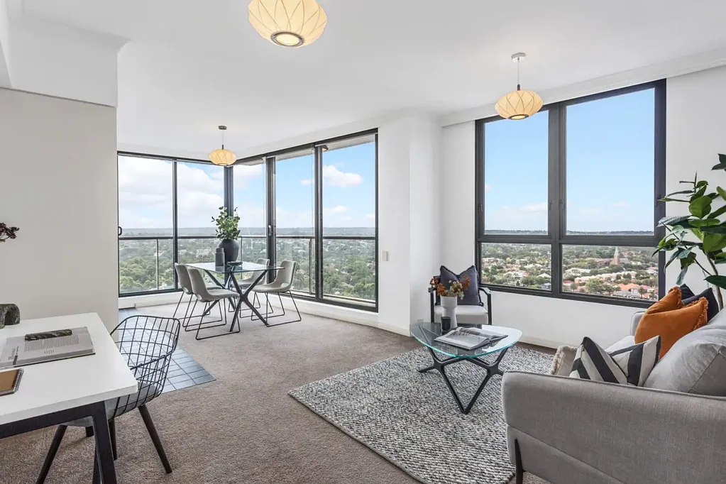 Sky-high living with panoramic view & stunning Chatswood skyline vistas