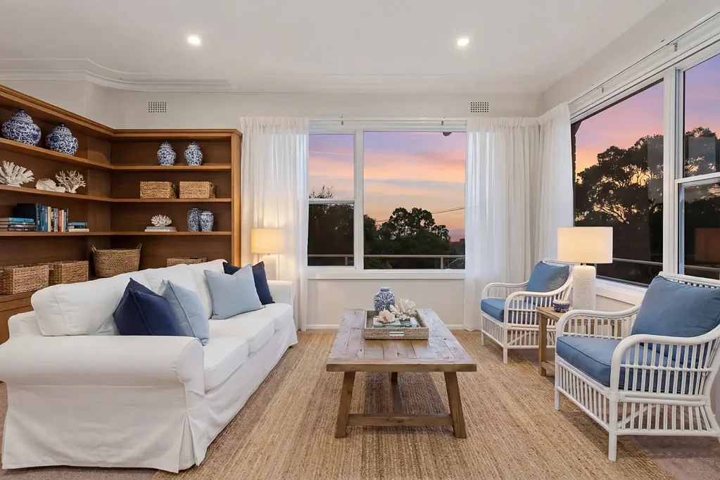 Dudley 2ห้องนอน Sweeping Ocean Outlook | Rare 658m² Elevated Coastal Opportunity