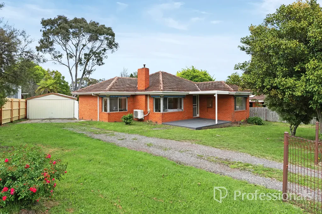 15 Lyell Road, Boronia, VIC 3155