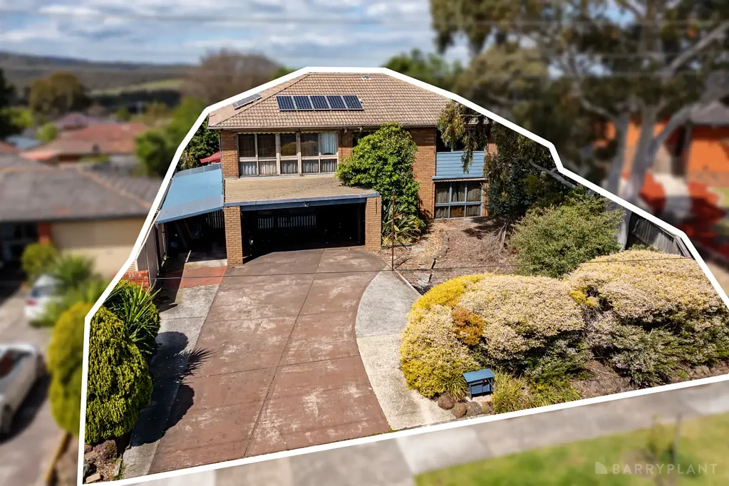 Dandenong North 6બેડરૂમ ROOM FOR EVERYONE IN EXCLUSIVE ROSEWOOD DOWNS ESTATE