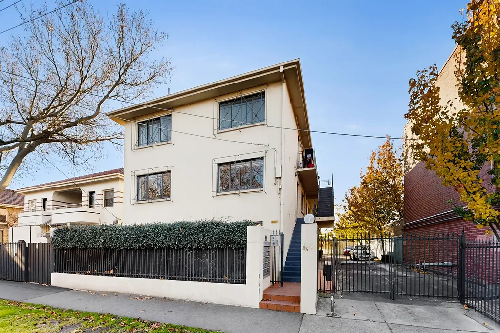 Well-Presented Apartment in an Exceptional Location