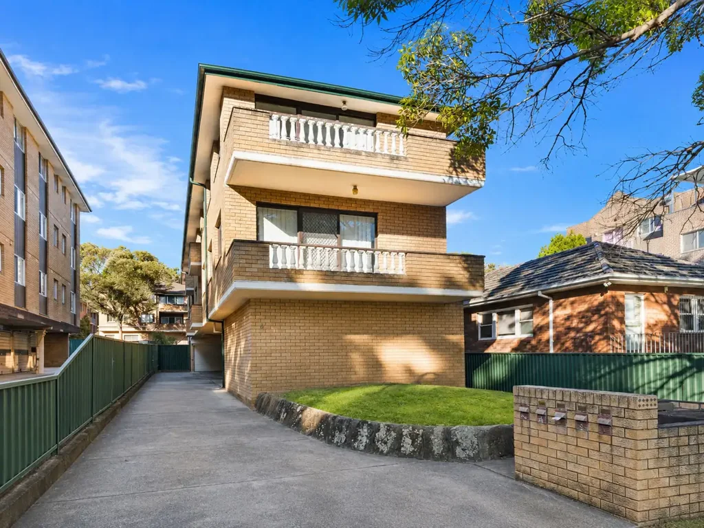 2 Bedroom Unit In a Small Block of 4 Units