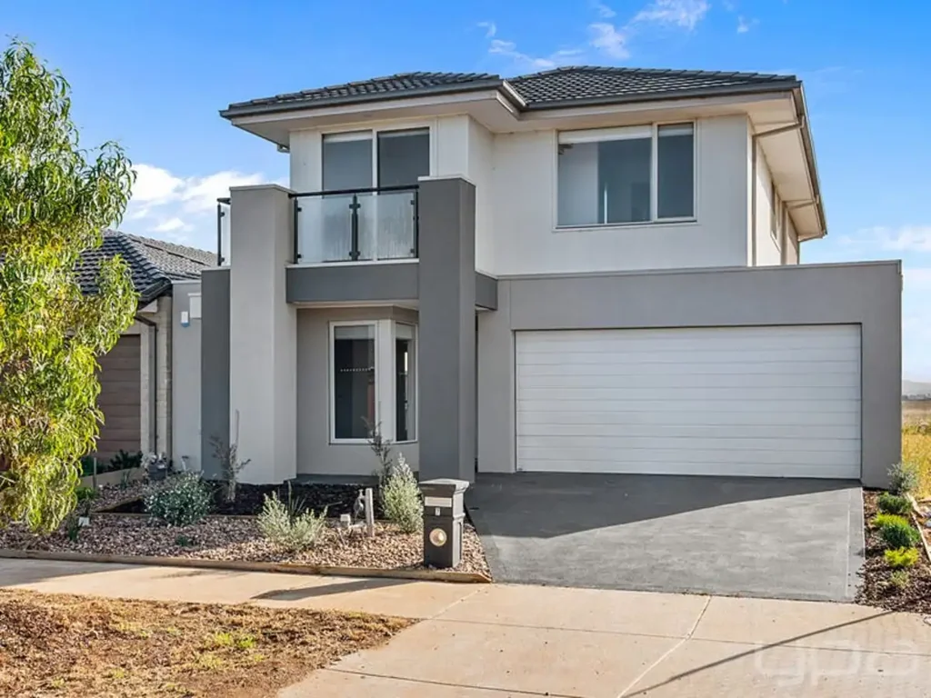 4 BEDROOM DOUBLE STORY HOME