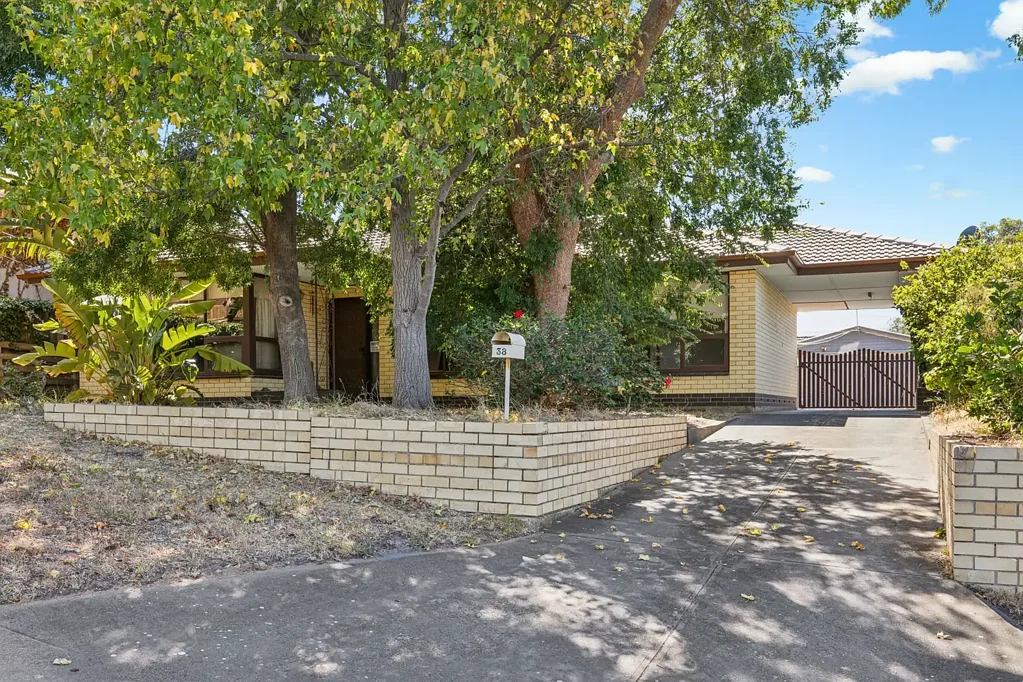 38 Golflands View, Morphett Vale, SA 5162