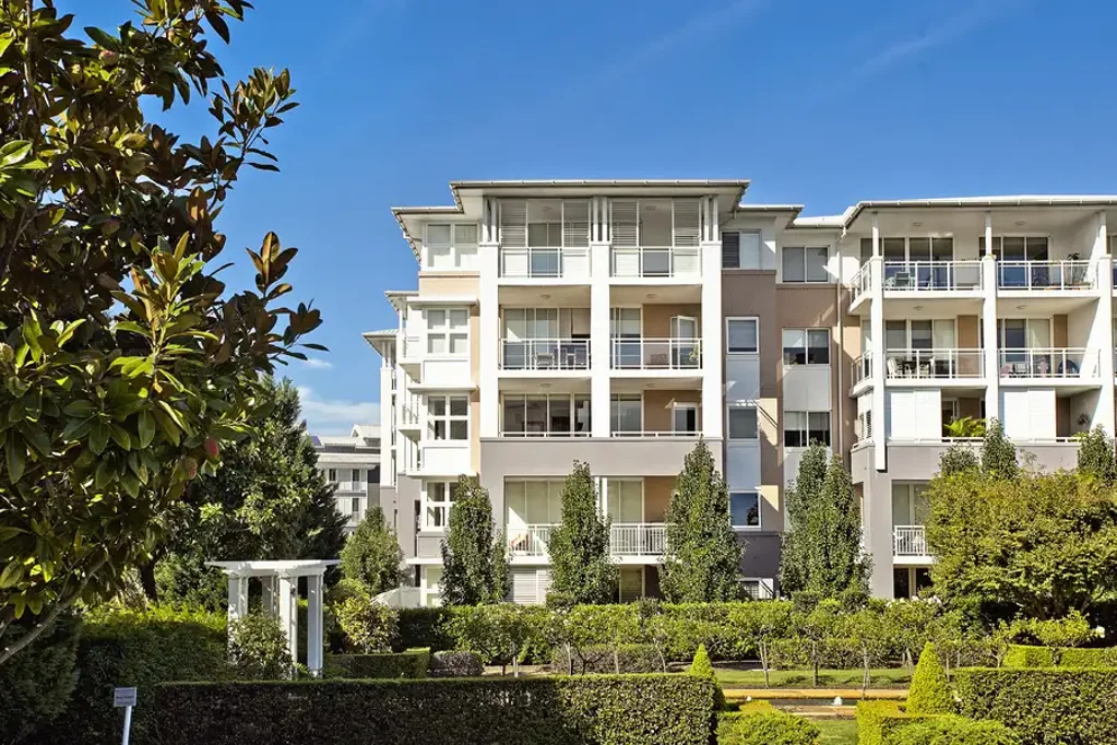 Parkside living in picturesque surrounds