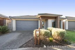 18 Dalveen Drive, Fraser Rise