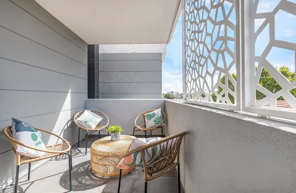 Rockdale 1कमरा THE WAVE   I   Alex Tehfe 
LEASED TILL JAN 2027 FOR $695 PER WEEK
