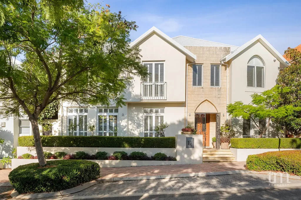 Subiaco 4 Bedroom MASTERPIECE IN SUBI CENTRO