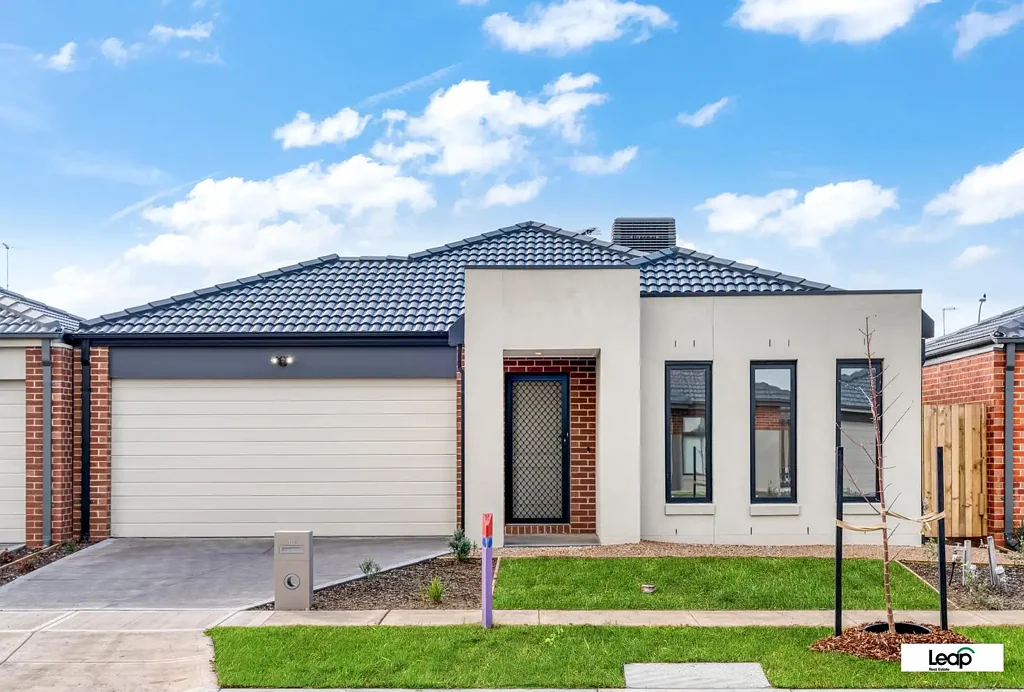 Wallan 4कमरा Brand New House available to purchase with $10,000 FHOG for First Home Buyers!
