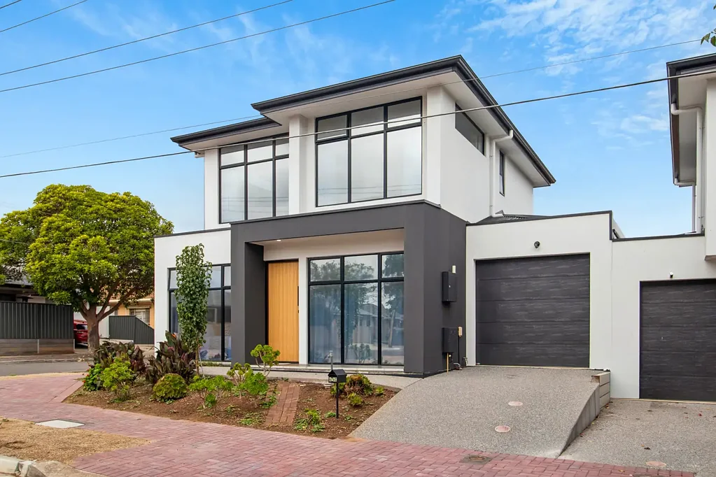 Felixstow 3Phòng ngủ Corner Positioned Modern Torrens Title Home in Prime Felixstow Location