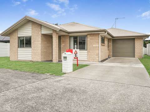 Huntington 2部屋 Immaculate Living In Prime Location