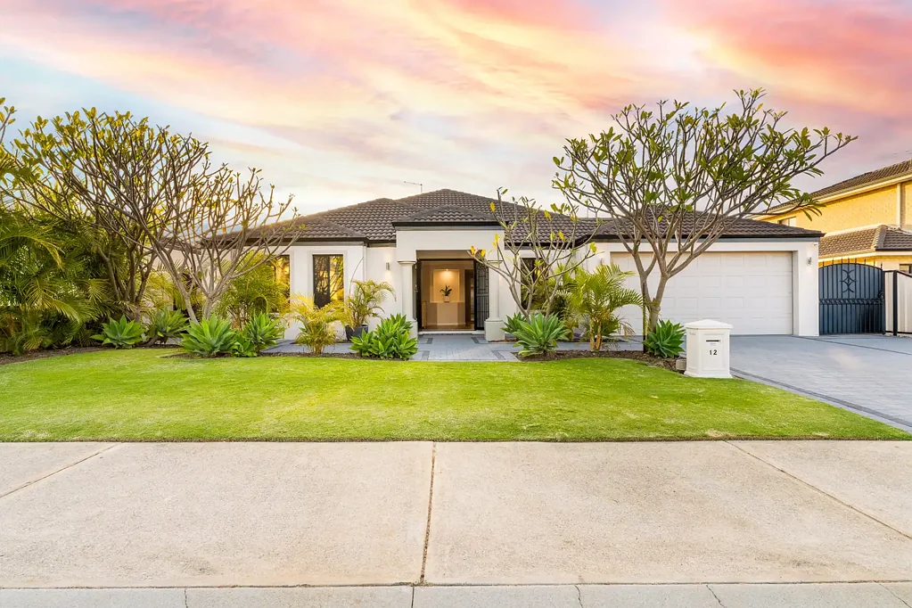 12 Lilac Hill Vista, Madeley, WA 6065