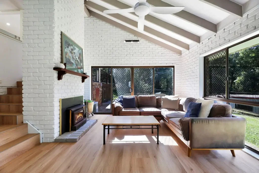 Tallebudgera Valley 4 Bedroom Idyllic Living and Superb Entertaining in Pristine Tallebudgera Valley