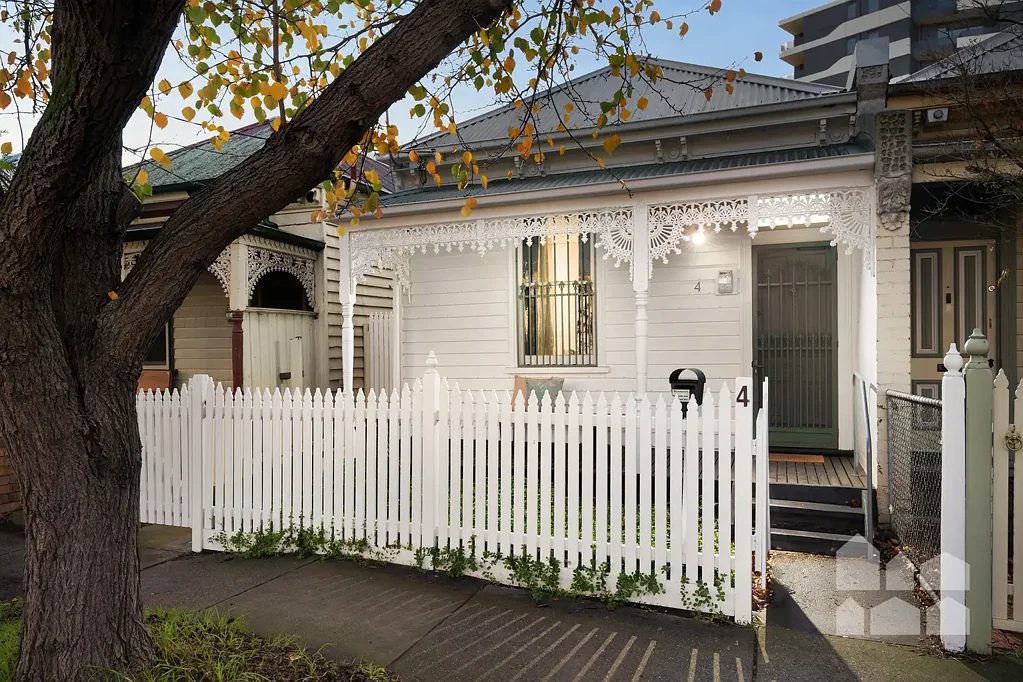 Footscray 2ห้องนอน Classic appeal, superb city-fringe lifestyle location