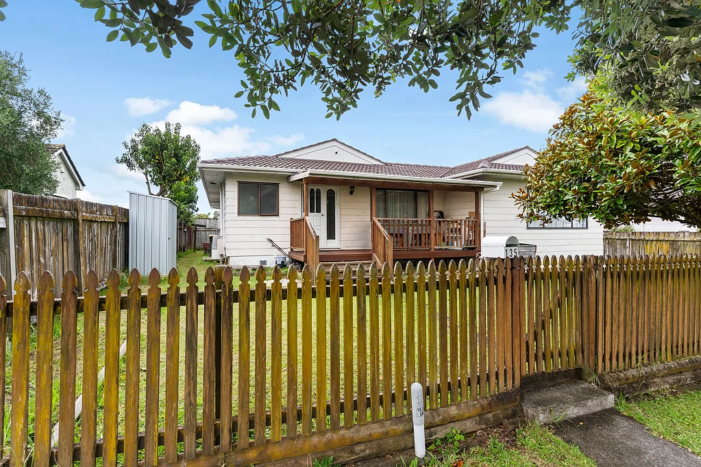 135 Pigeon Mountain Road, Half Moon Bay, Manukau City, Auckland