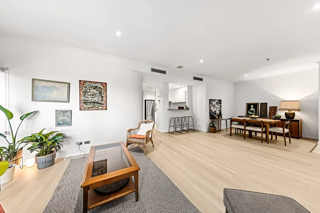 303/15 Queens Road, Melbourne, VIC 3004
