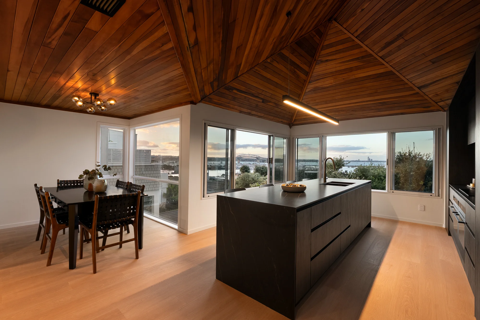 Saint Marys Bay 3Phòng ngủ Elevated Harbourside Lifestyle
