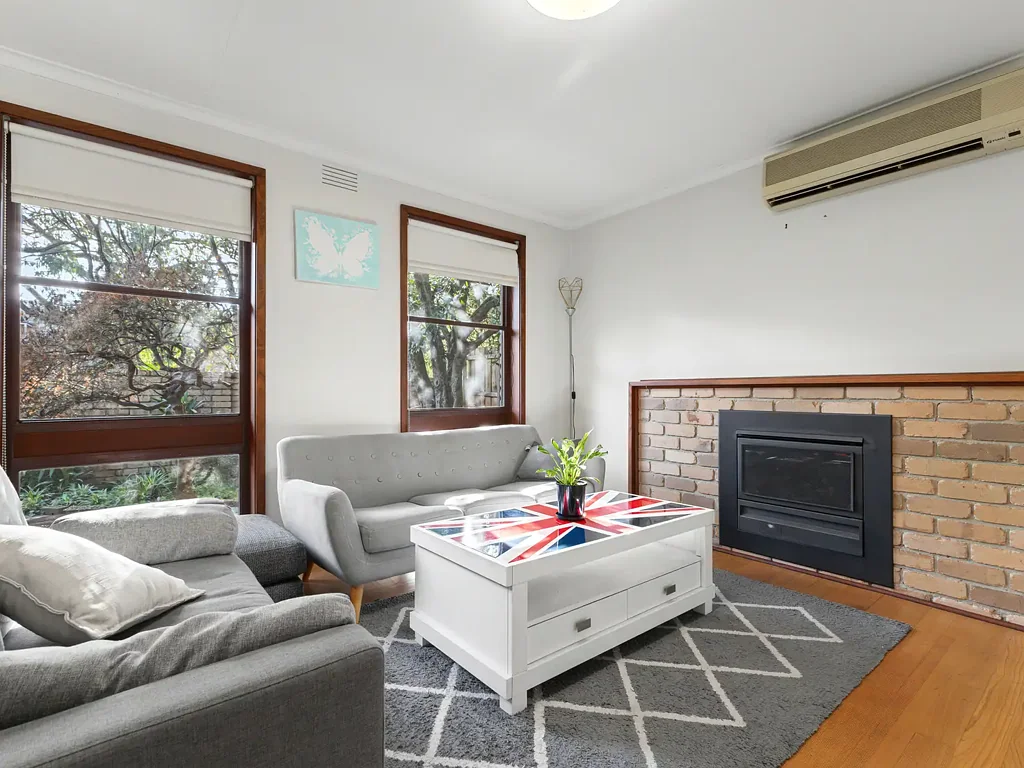Forest Hill 3房 Forest Hill 便利地段的家庭舒适住宅 Family Comfort in a Convenient Forest Hill Location
