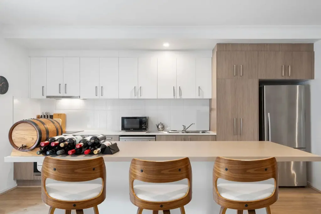 Loganlea 3कमरा Modern 3-Bedroom Townhouse with Whole-Floor Master Retreat