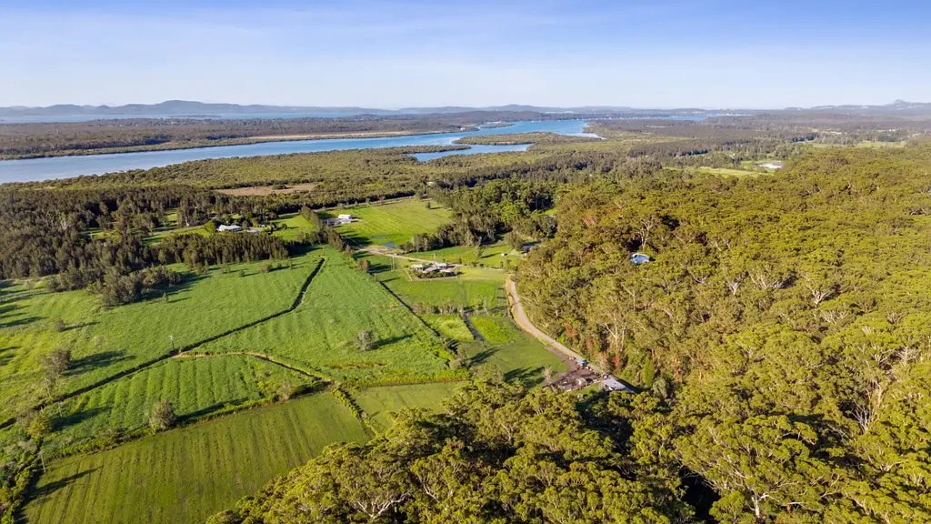 Bobs Farm  KOOKABURRA FARM- LIFESTYLE, BUSINESS + COASTAL LIVING