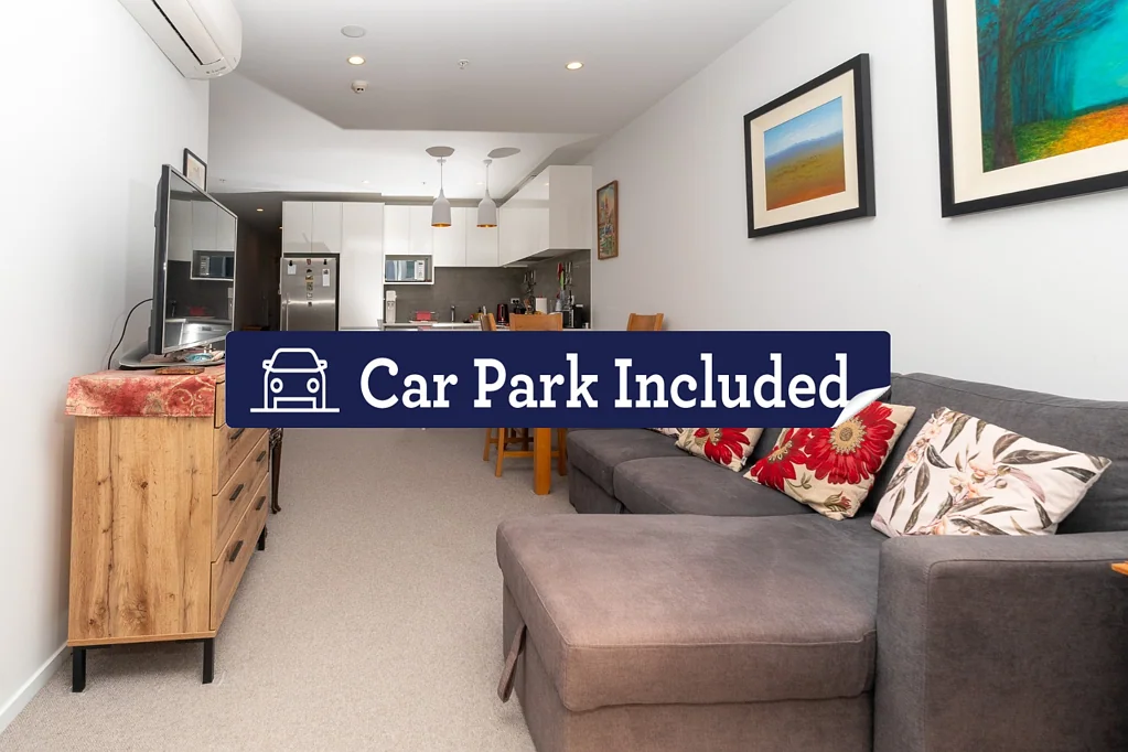Two Bedroom, Two Bathroom Apartment- West Auckland
