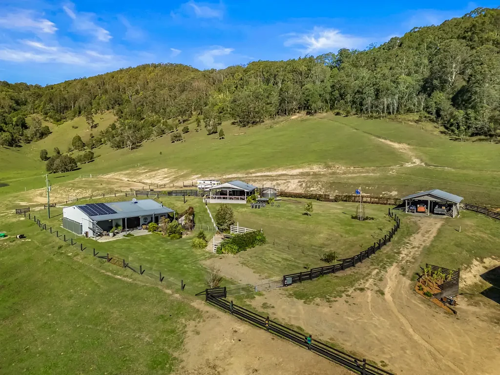 Gloucester 'Jumaron Ridge' - A Scenic Rural Lifestyle Retreat