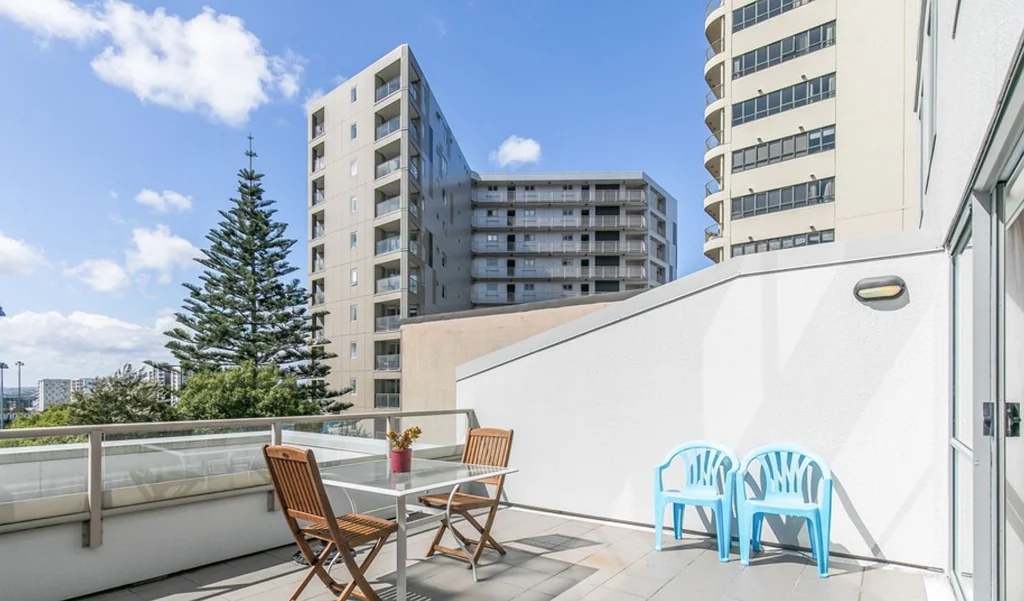 Space Galore, Large Balcony & Car Park