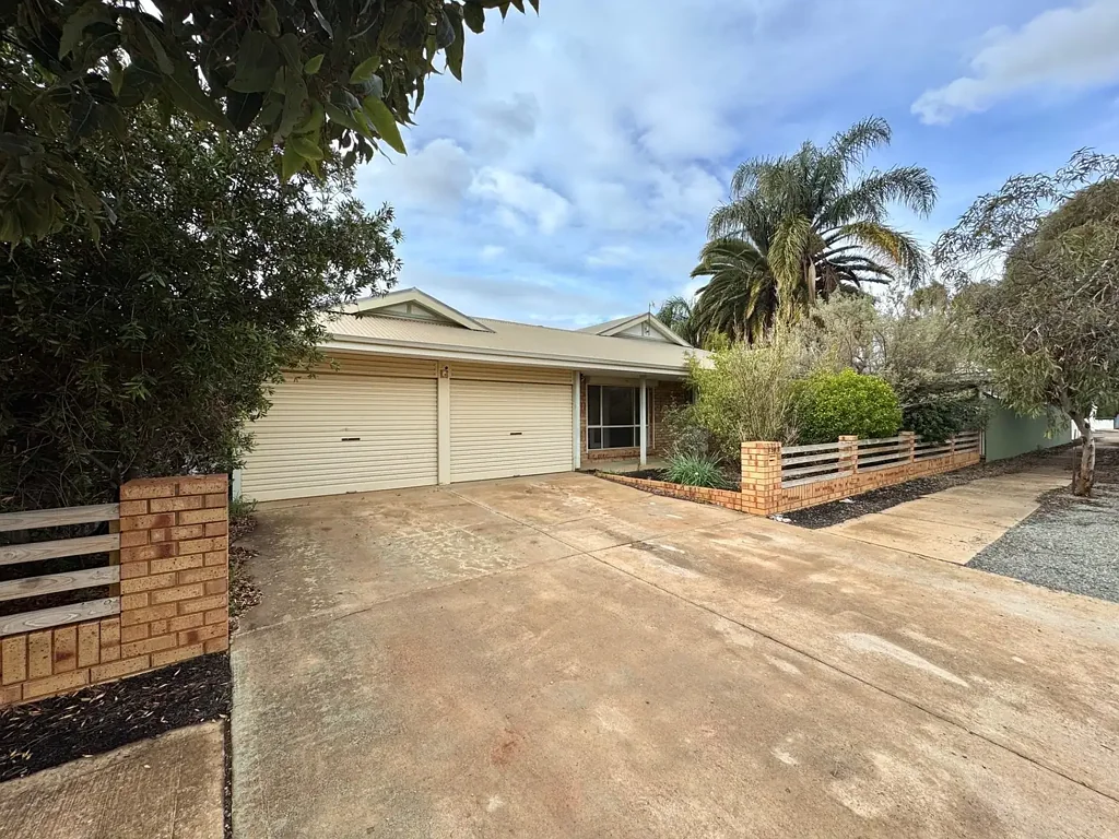 3 Bedroom Family Home in a Convenient Location