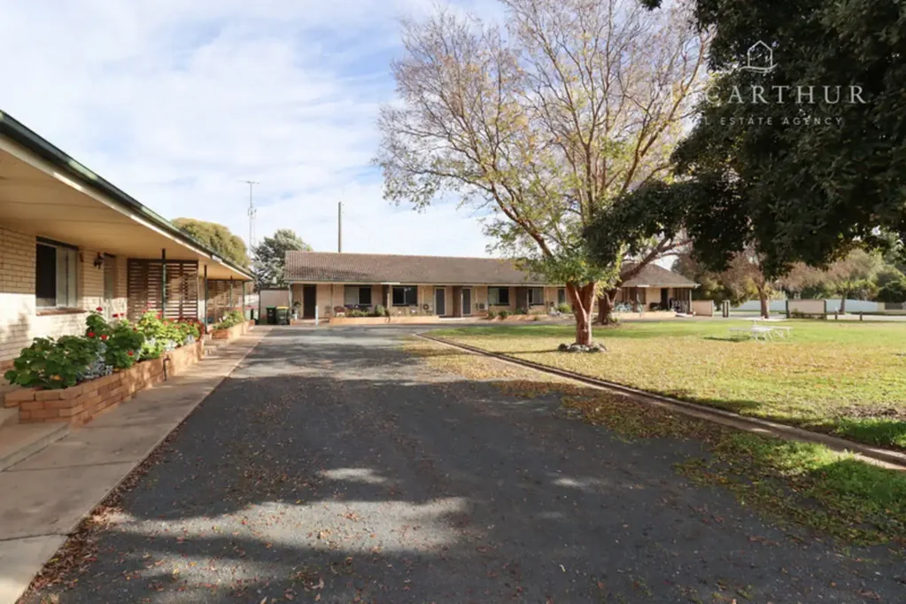 Affordable Lockhart Living in Great Location