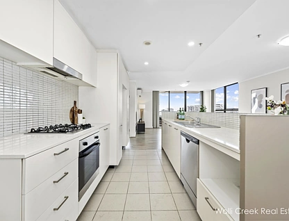 A1001/35 Arncliffe Street, Wolli Creek, South Western Suburbs, 3 ห้องนอน, 2 ห้องน้ำ, Apartment