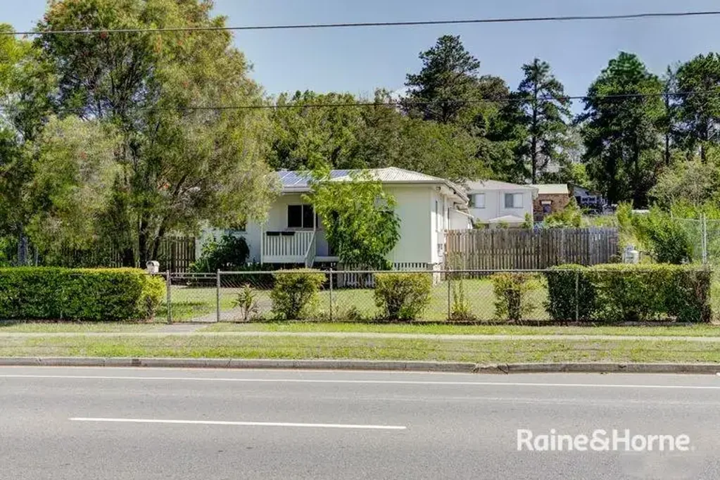 Kingston 3 Bedroom Golden Opportunity On 1250m2 Potential Subdivision Block (STCA)