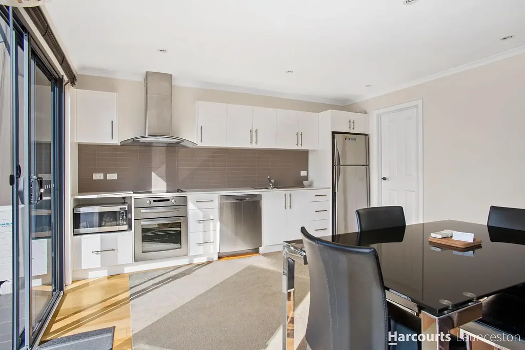Fully Furnished Two Bedroom Apartment
