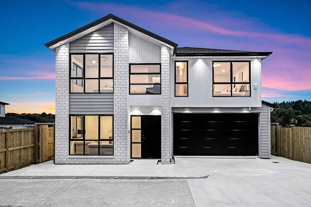Flat Bush 7 Bedroom Brand-New Grand Living