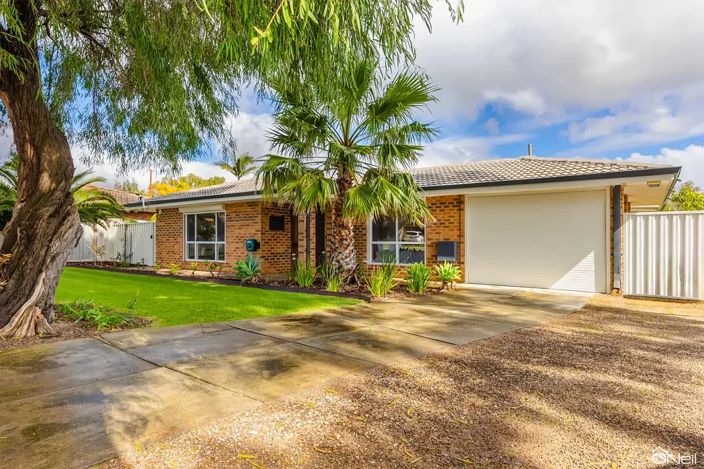 Forrestfield 3 Bedroom CHARMING FAMILY HOME