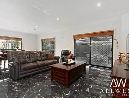 2 Billabong Court, Burnside, VIC 3023, 4 રૂમ, 3 બાથરૂમ, House