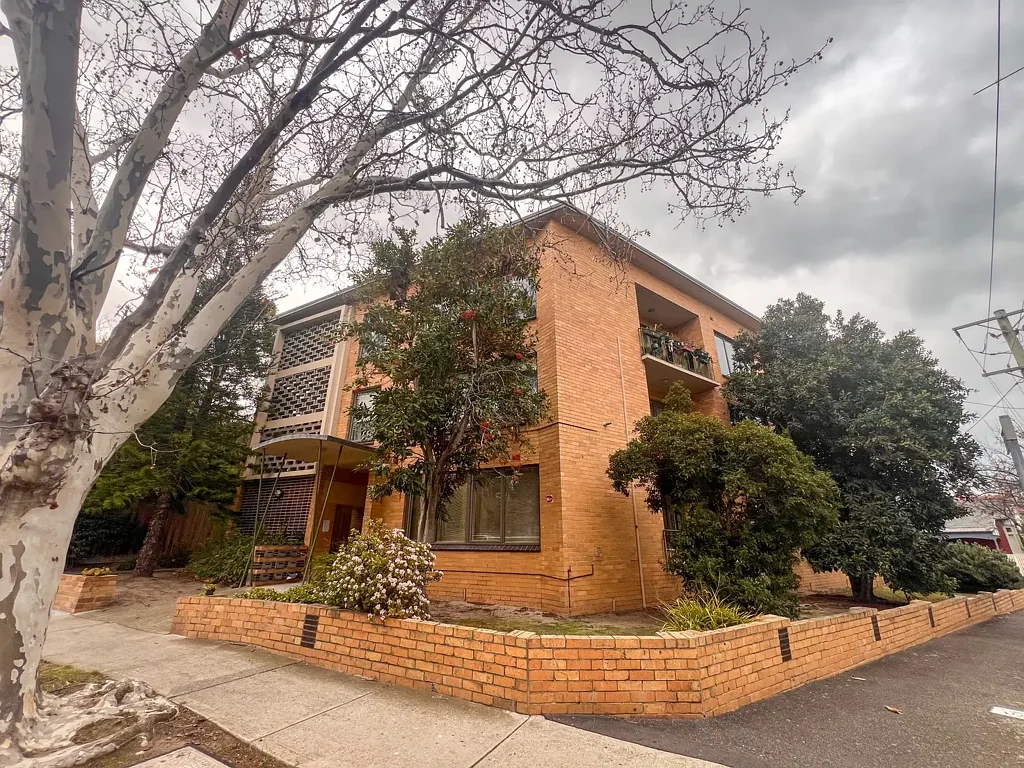 Bright and oversized two bedroom apartment!