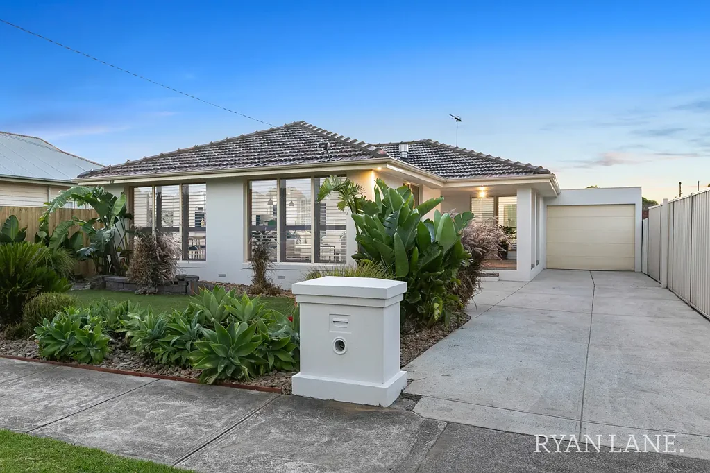 25 Waratah Street, Seaholme, VIC 3018