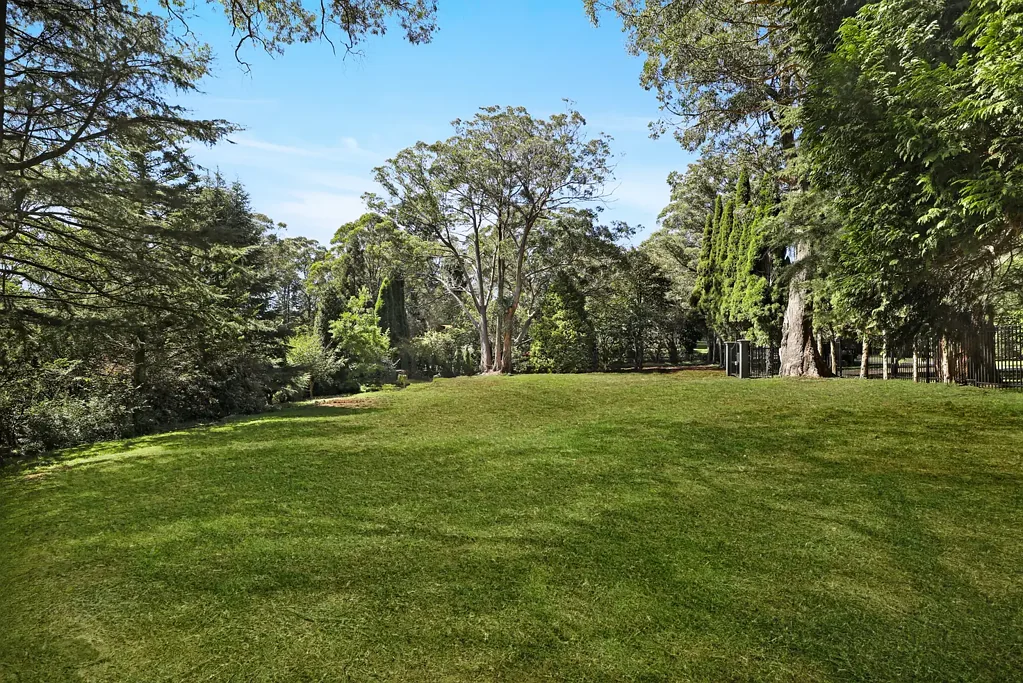 Mittagong Premium 1 Acre Parcel Positioned on Mount Gibraltar