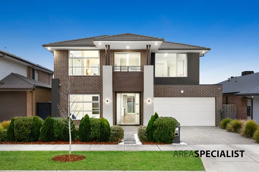 10 Ballymarang Chase, Cranbourne West, VIC 3977