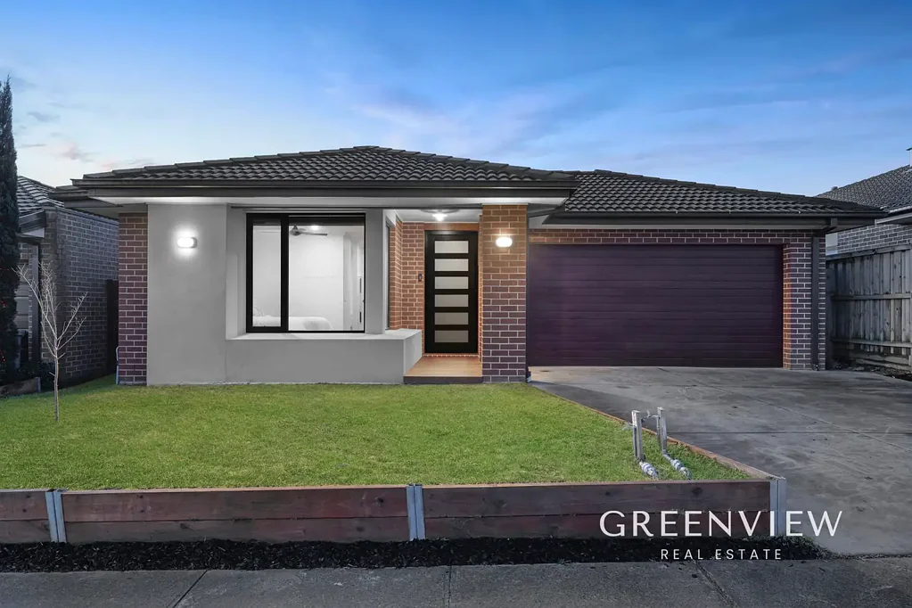 10 Fuji Street, Clyde North, VIC 3978